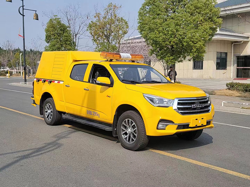 CLW5030XXHQ6型救險(xiǎn)車